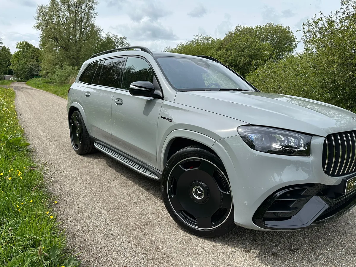 Mercedes-AMG GLS 63 zijaanzicht na behandeling